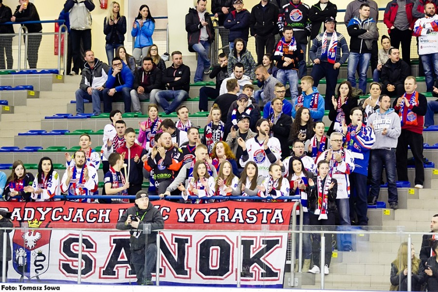 Katastrofalne błędy gospodarzy i brąz oddala się od Sanoka