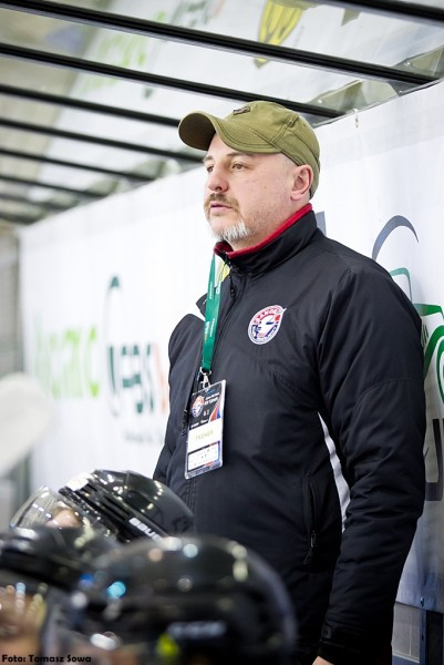 Katastrofalne błędy gospodarzy i brąz oddala się od Sanoka