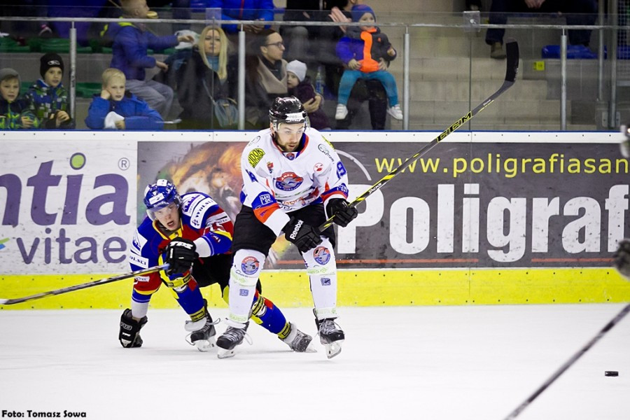 Katastrofalne błędy gospodarzy i brąz oddala się od Sanoka