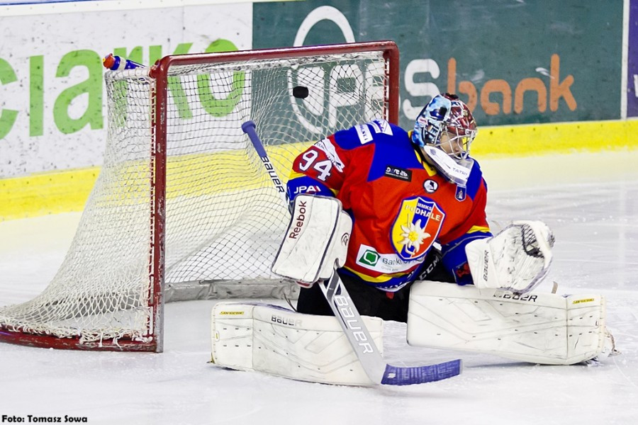 Katastrofalne błędy gospodarzy i brąz oddala się od Sanoka