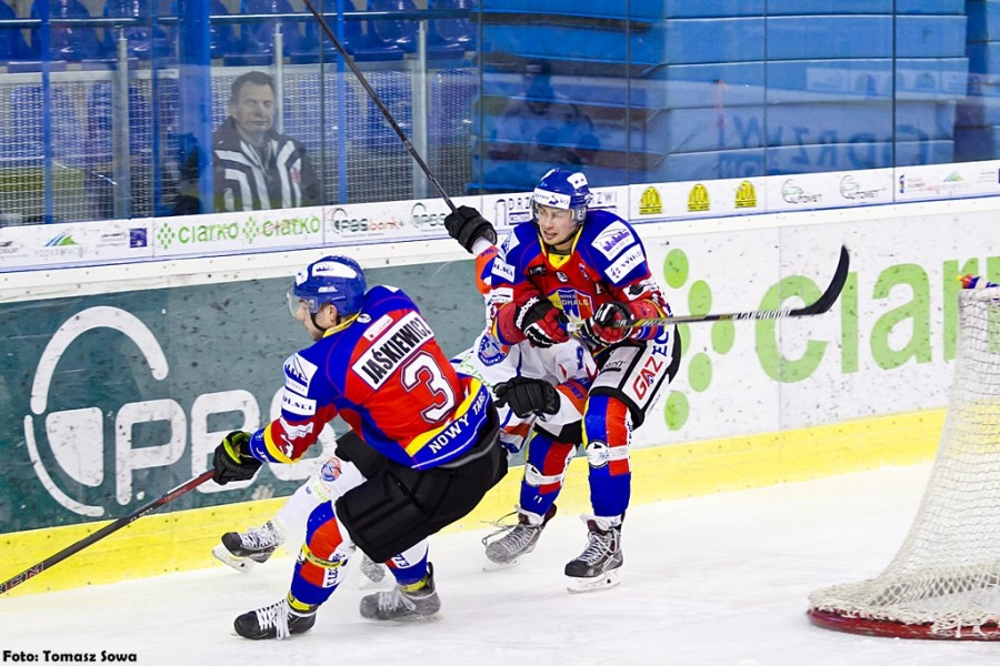Katastrofalne błędy gospodarzy i brąz oddala się od Sanoka