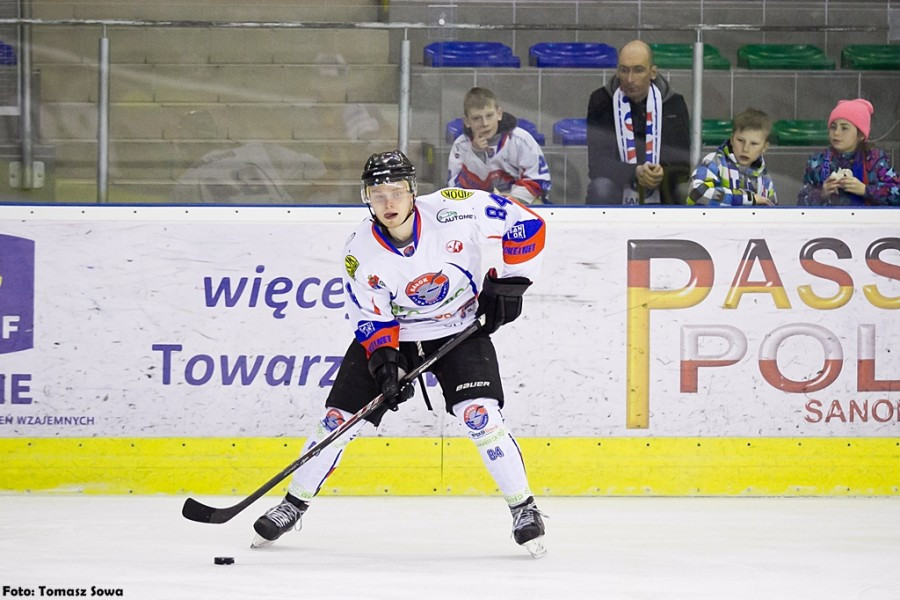 Katastrofalne błędy gospodarzy i brąz oddala się od Sanoka