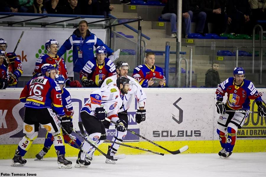 Katastrofalne błędy gospodarzy i brąz oddala się od Sanoka