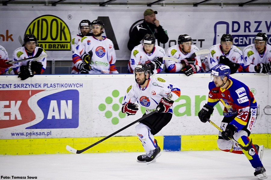 Katastrofalne błędy gospodarzy i brąz oddala się od Sanoka