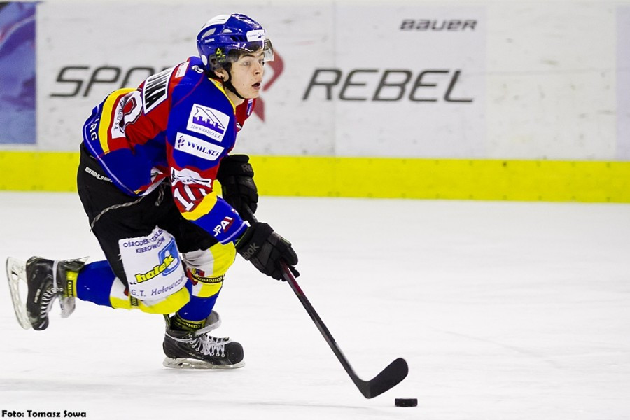 Katastrofalne błędy gospodarzy i brąz oddala się od Sanoka