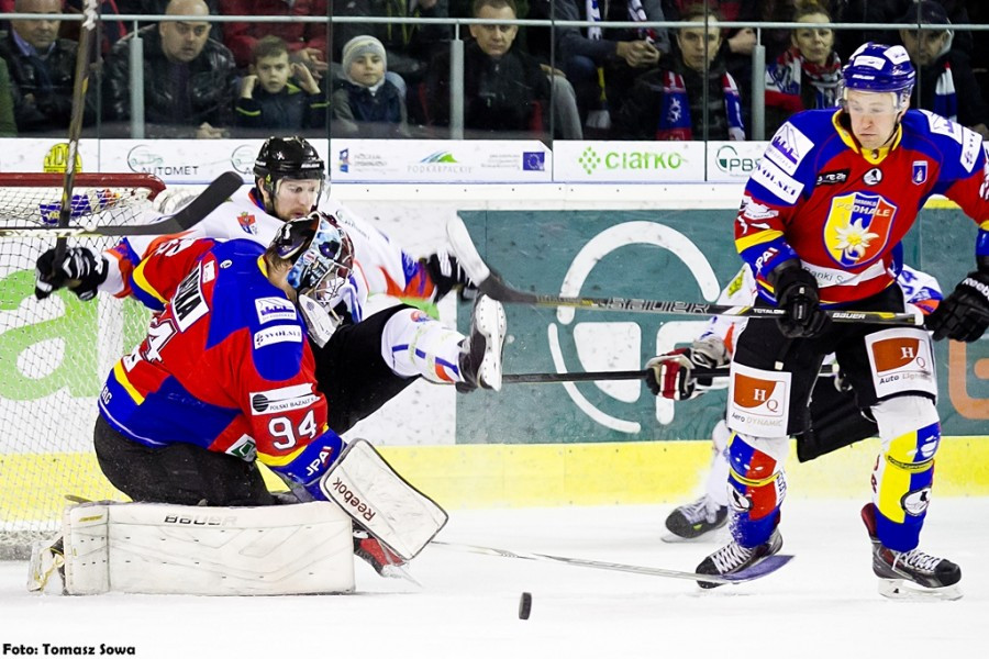 Katastrofalne błędy gospodarzy i brąz oddala się od Sanoka