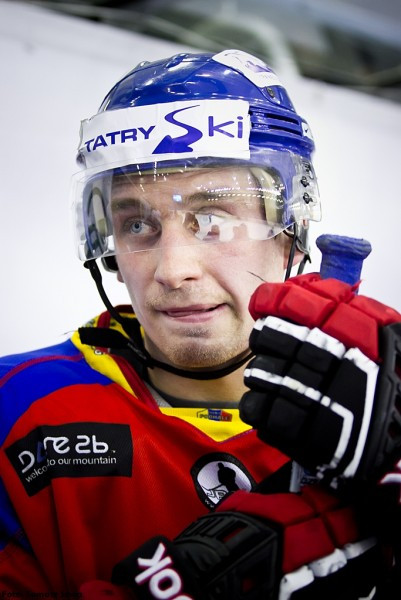 Katastrofalne błędy gospodarzy i brąz oddala się od Sanoka