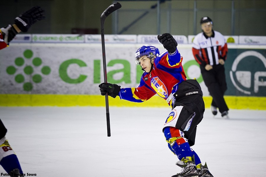 Katastrofalne błędy gospodarzy i brąz oddala się od Sanoka