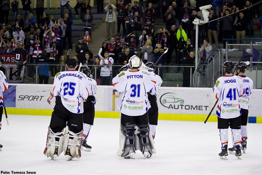 Katastrofalne błędy gospodarzy i brąz oddala się od Sanoka