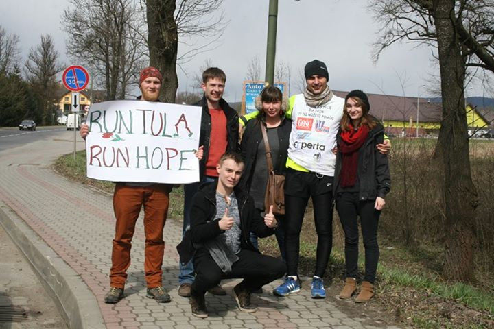 860 km z Bieszczadów nad Bałtyk. Andrzej biegnie po życie dla Józia