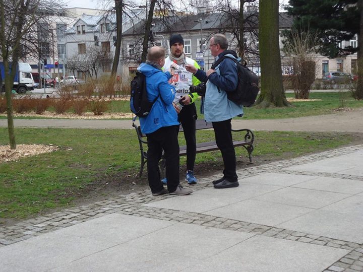 860 km z Bieszczadów nad Bałtyk. Andrzej biegnie po życie dla Józia
