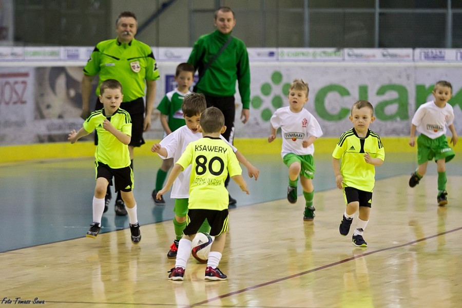 Turniej piłkarski w Arenie Sanok. Pierwsze strzelone bramki i ogromna radość małych zawodników