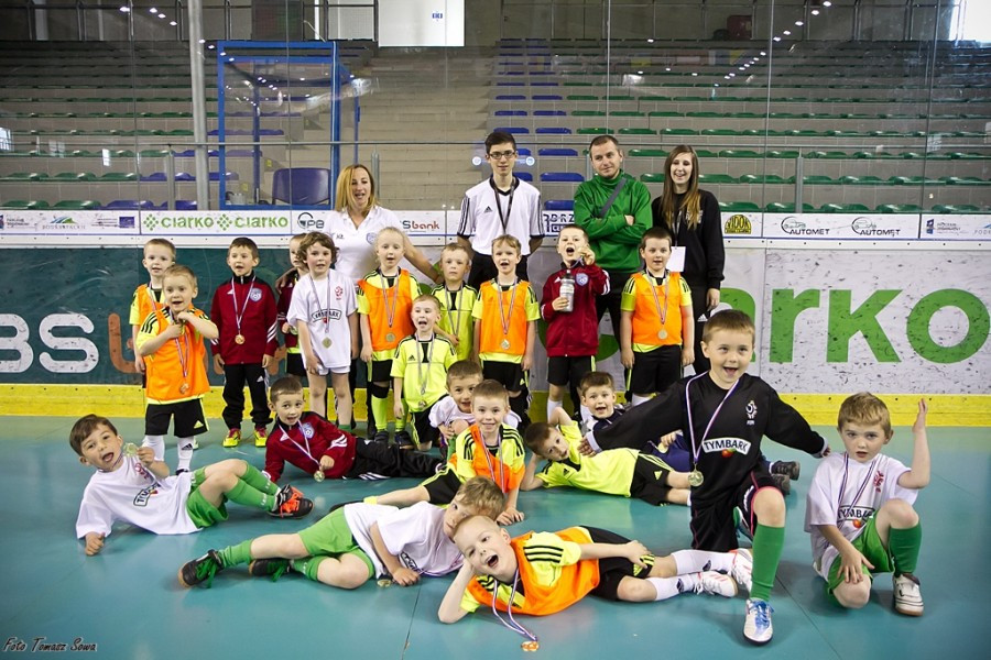 Turniej piłkarski w Arenie Sanok. Pierwsze strzelone bramki i ogromna radość małych zawodników