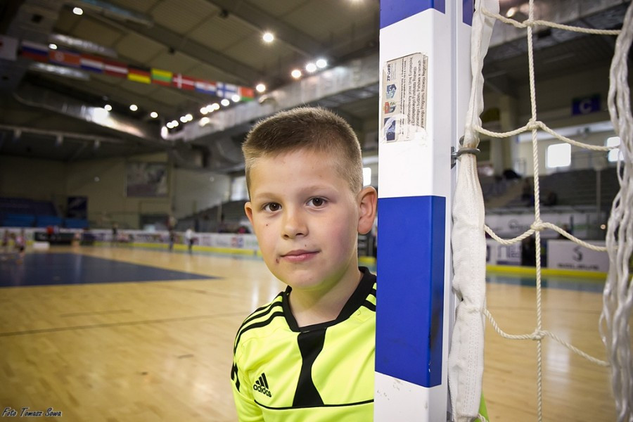 Turniej piłkarski w Arenie Sanok. Pierwsze strzelone bramki i ogromna radość małych zawodników