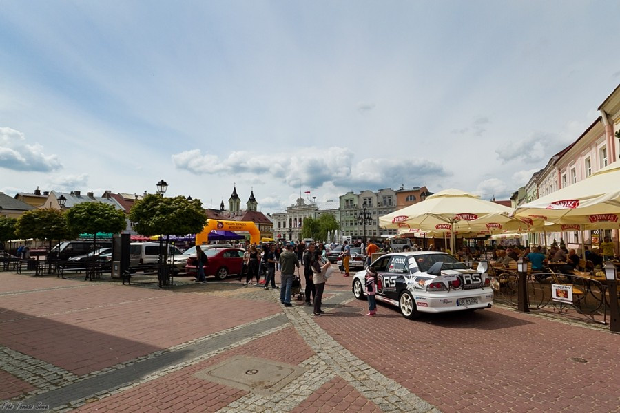 Przedsmak sportowych emocji na sanockim rynku