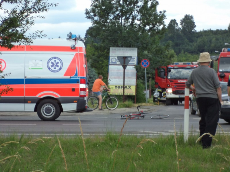 Samochód wjechał w rowerzystę