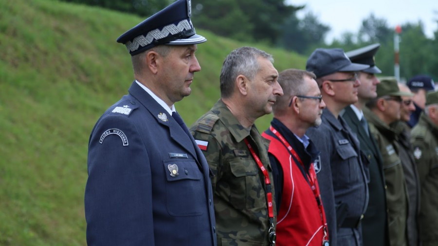 Polacy, Ukraińcy, Węgrzy i Słowacy strzelają w Łupkowie