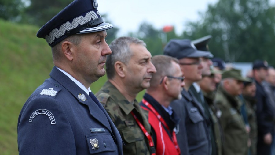 Polacy, Ukraińcy, Węgrzy i Słowacy strzelają w Łupkowie