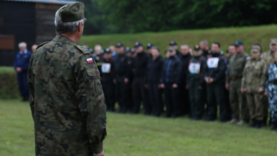 Polacy, Ukraińcy, Węgrzy i Słowacy strzelają w Łupkowie