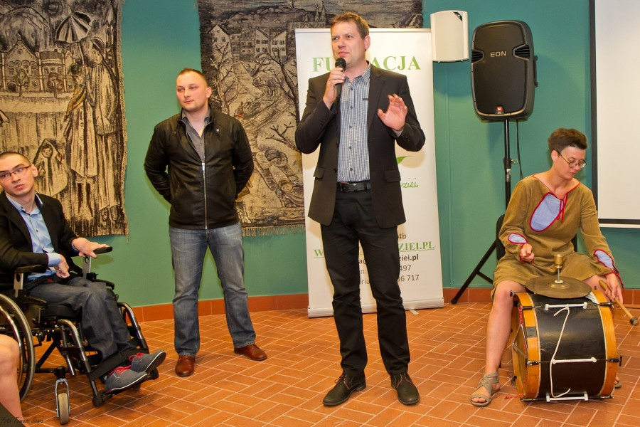 Artyści pomagają Adrianowi, Ty też możesz