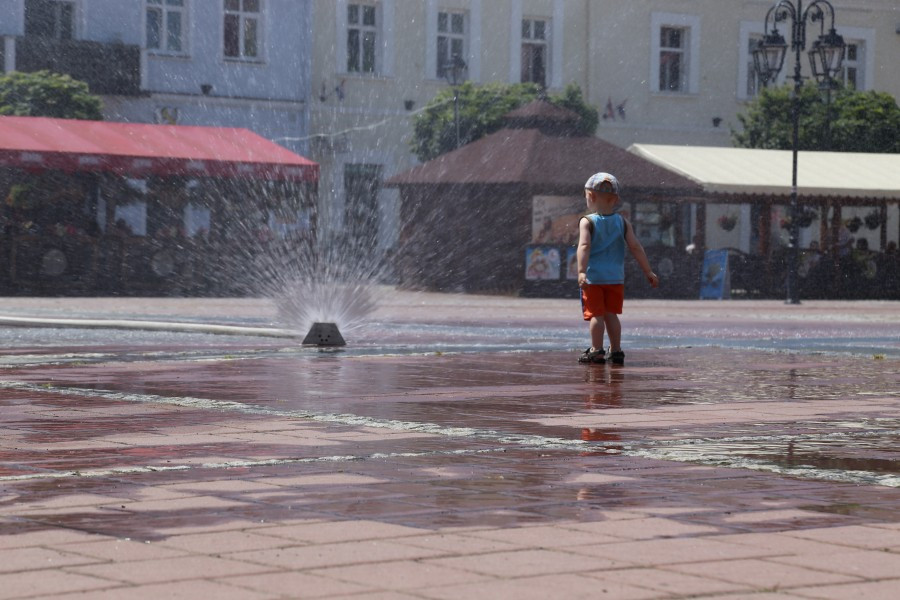 Sanok ma kurtynę wodną! Schłodzisz się na rynku