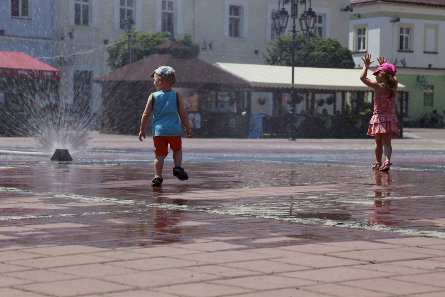 Sanok ma kurtynę wodną! Schłodzisz się na rynku