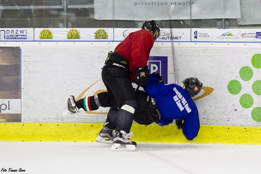 STS ostro trenuje. We wtorek pierwszy sparing