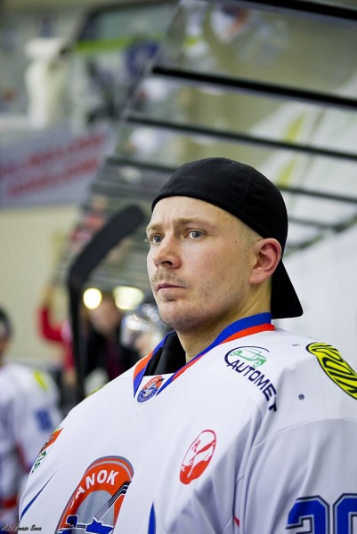 STS przegrywa po rzutach karnych