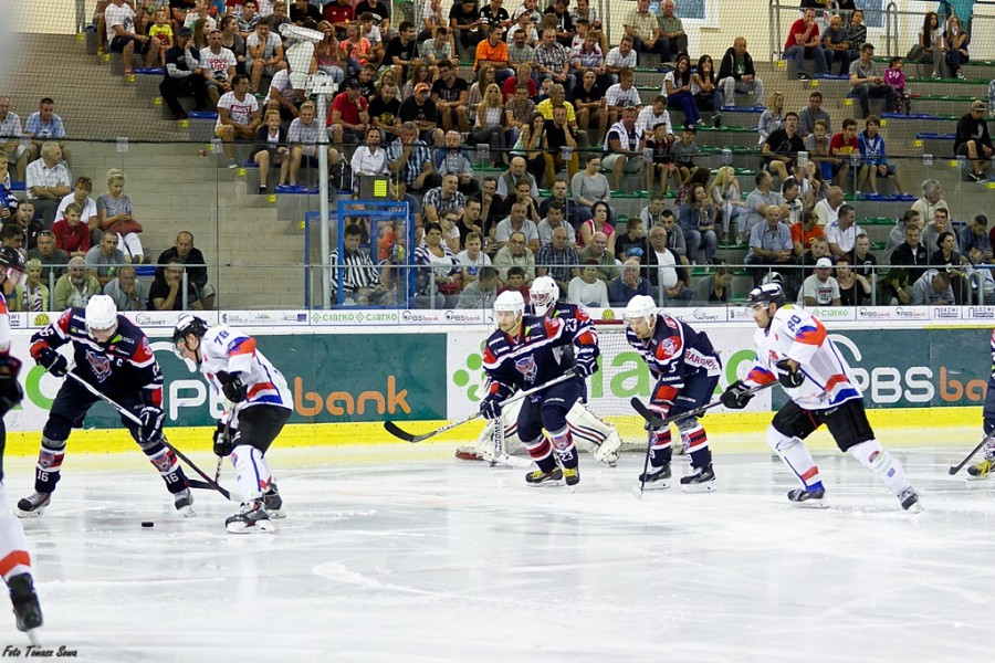 STS przegrywa po rzutach karnych