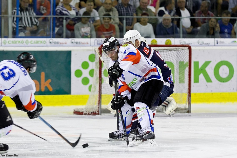 STS przegrywa po rzutach karnych