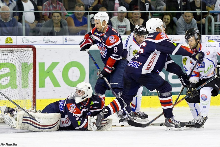 STS przegrywa po rzutach karnych