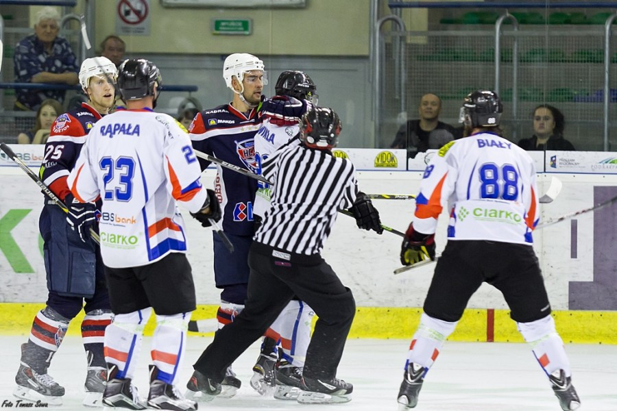 STS przegrywa po rzutach karnych