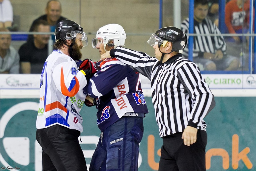 STS przegrywa po rzutach karnych