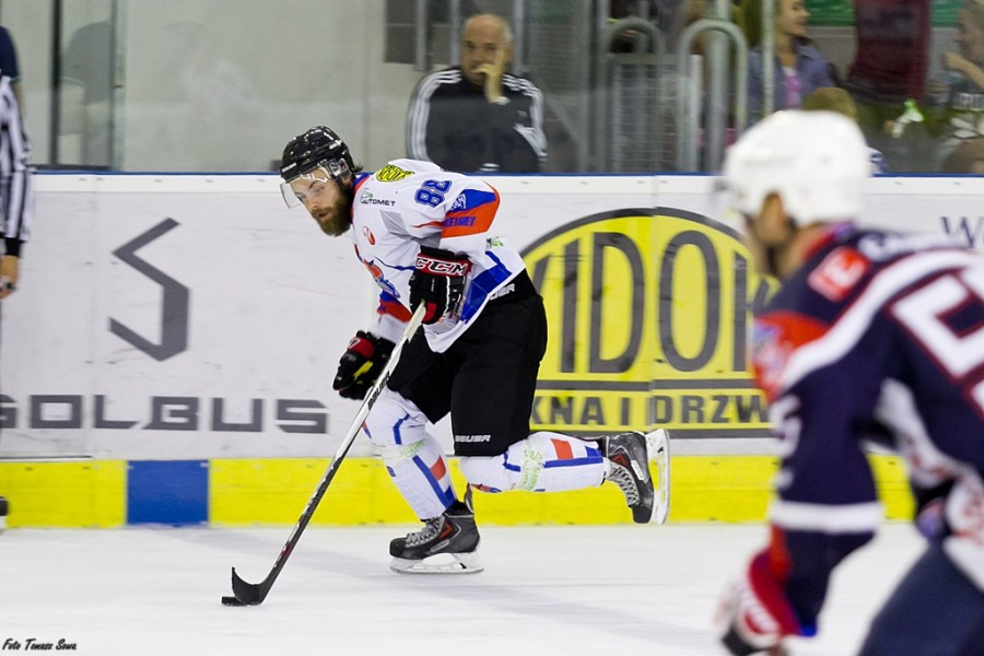 STS przegrywa po rzutach karnych