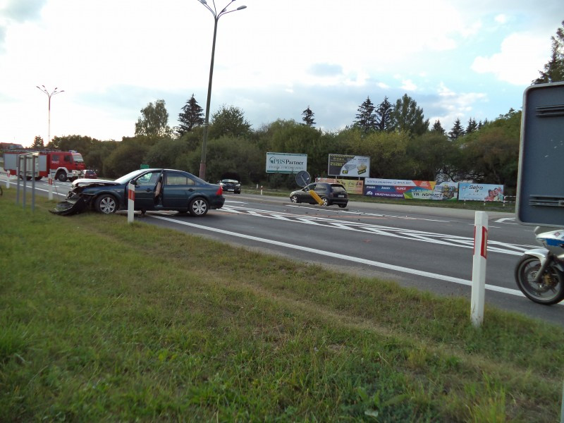 Wypadek na Krakowskiej. Trzy osoby trafiły do szpitala
