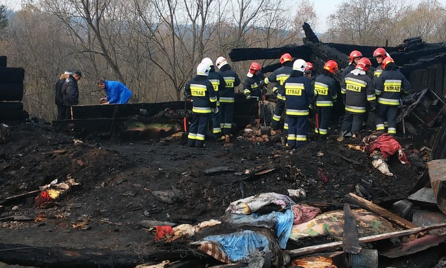 Tragiczny pożar koło Sanoka. Nie żyją cztery osoby