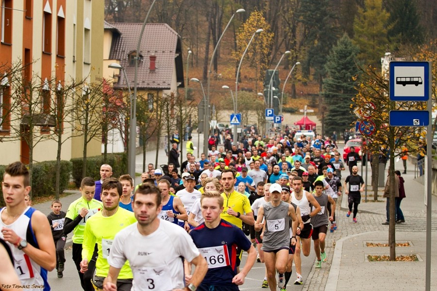 Biegiem uczcili Niepodległość