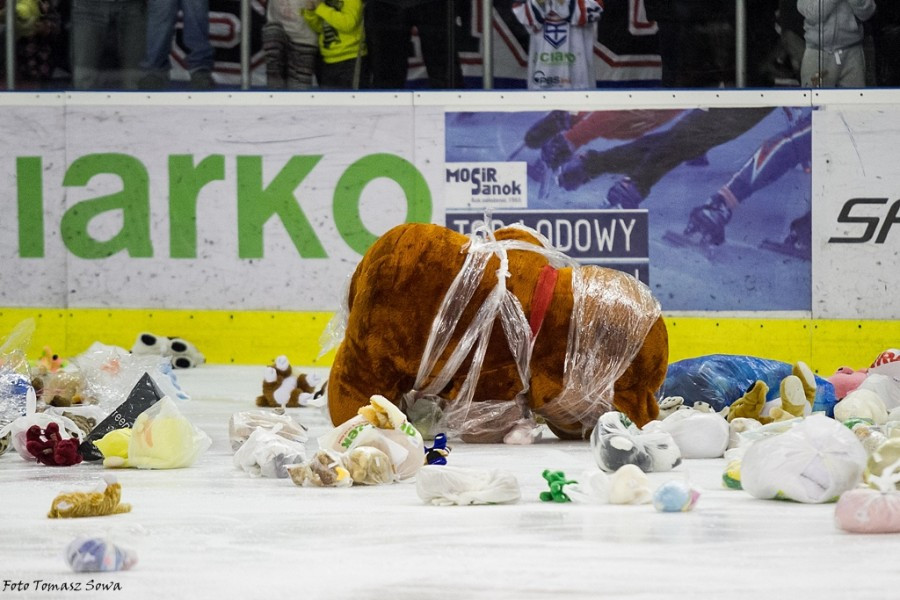 Zwycięstwo w karnych i Teddy Bear w Sanoku. Zobacz szał kibiców