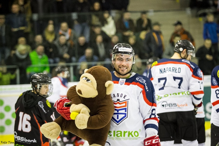 Zwycięstwo w karnych i Teddy Bear w Sanoku. Zobacz szał kibiców