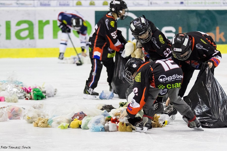 Zwycięstwo w karnych i Teddy Bear w Sanoku. Zobacz szał kibiców