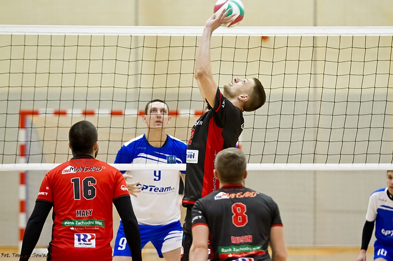 Kolejna wygrana TSV. Strzyżów w setach ograny do zera. Zobacz zdjęcia z meczu