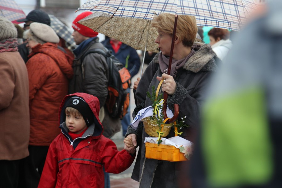 Sanoczanie poświęcili pokarmy i podzielili się jajkiem [FOTORELACJA]