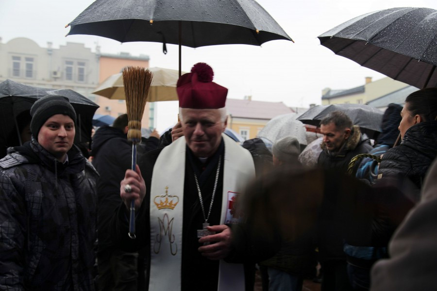 Sanoczanie poświęcili pokarmy i podzielili się jajkiem [FOTORELACJA]