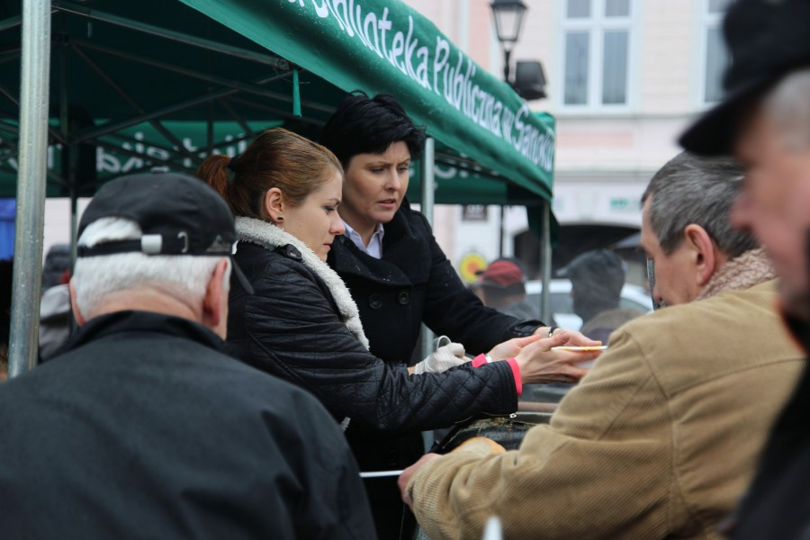 Sanoczanie poświęcili pokarmy i podzielili się jajkiem [FOTORELACJA]