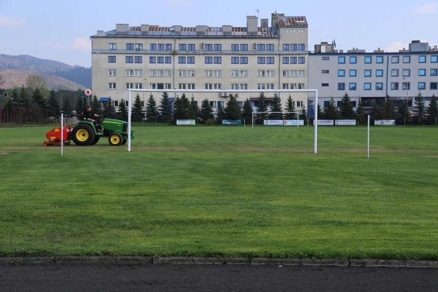 Płyta stadionu została zmodernizowana [ZOBACZ ZDJĘCIA]