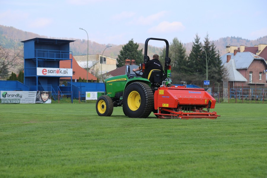 Płyta stadionu została zmodernizowana [ZOBACZ ZDJĘCIA]