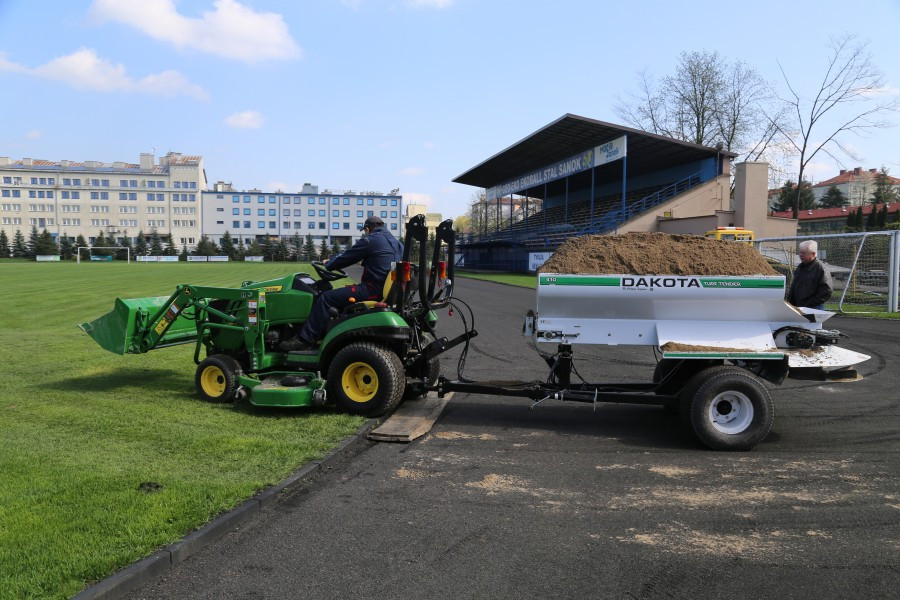 Płyta stadionu została zmodernizowana [ZOBACZ ZDJĘCIA]
