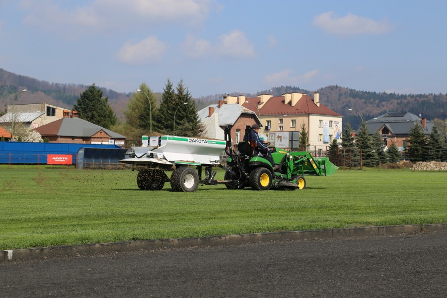 Płyta stadionu została zmodernizowana [ZOBACZ ZDJĘCIA]