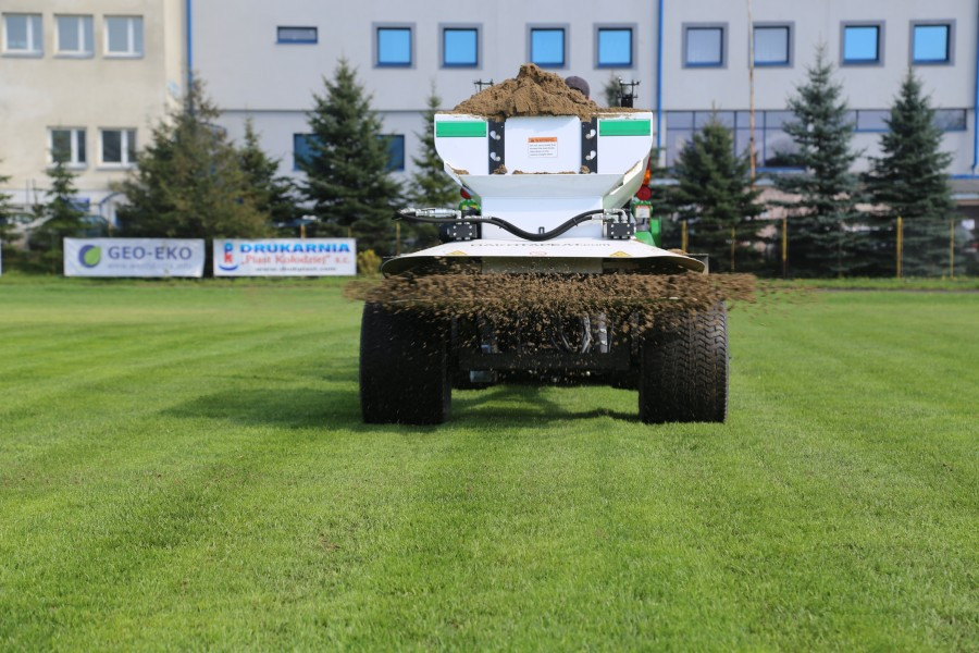 Płyta stadionu została zmodernizowana [ZOBACZ ZDJĘCIA]