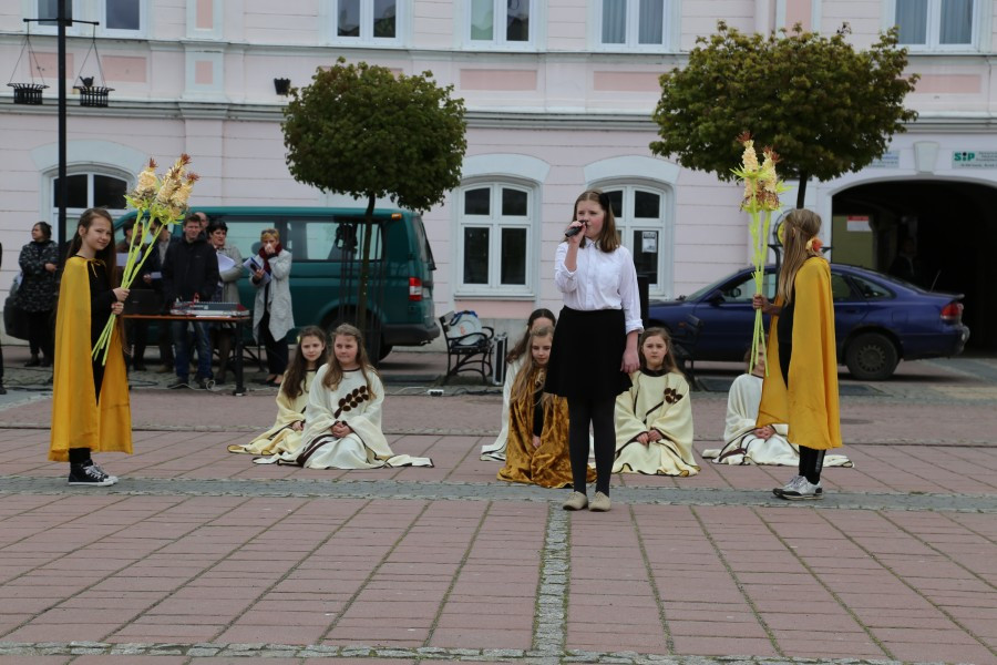 Mieszko z Dobrawą, Wyklęci i Gabriel Narutowicz na sanockim rynku [FOTORELACJA]